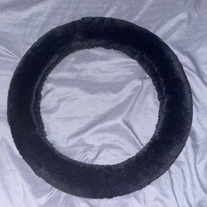 fuzzy black steering wheel cover!